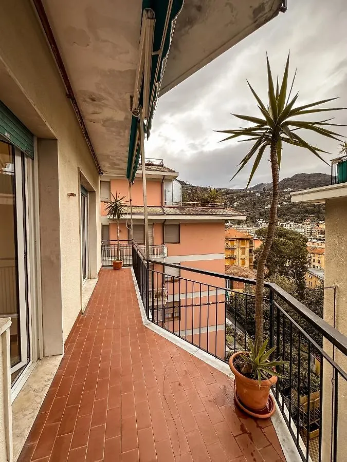 Private Parking A Due Passi Dalla Stazione Rapallo
