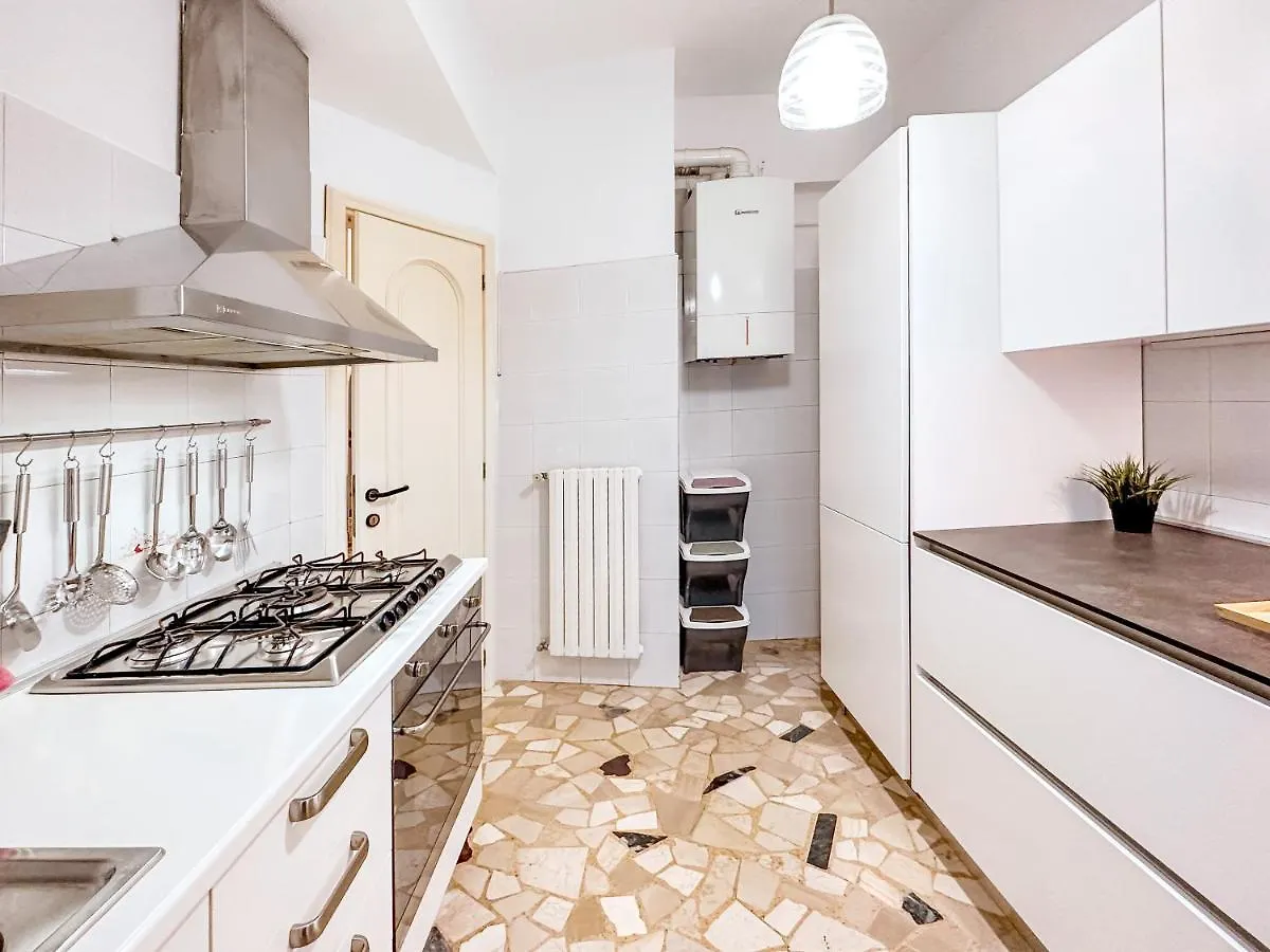 Apartment Private Parking A Due Passi Dalla Stazione Rapallo