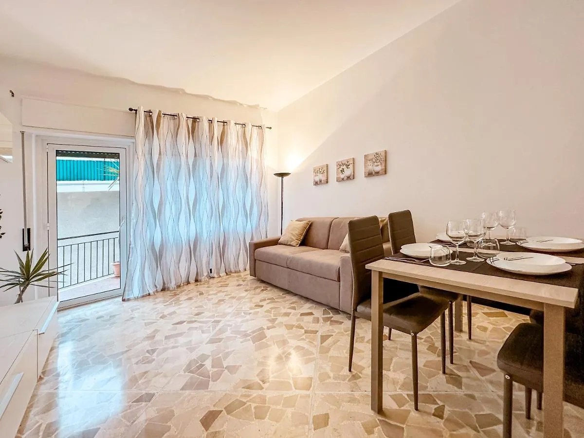 Apartment Private Parking A Due Passi Dalla Stazione Rapallo Italy